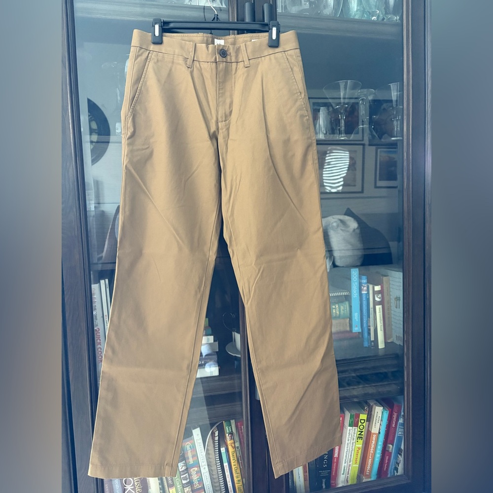 GAP relaxed fit khakis mens